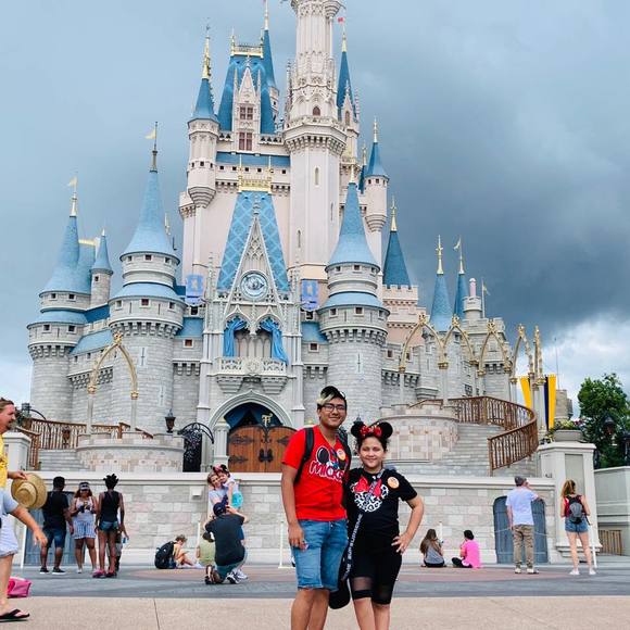 Meet your Posher, Cristobal - Picture 1 of 1